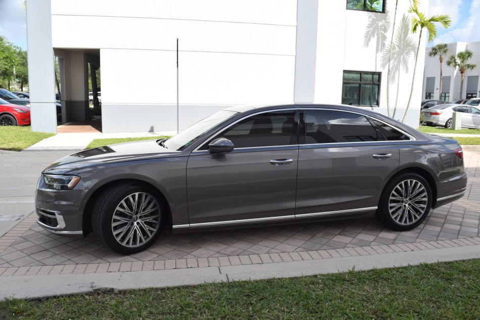 
								Audi A8 L 3.0 TFSI 2019 MATRIX full									