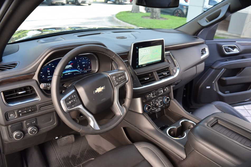 
								Chevrolet Suburban LT Diesel 2023 full									