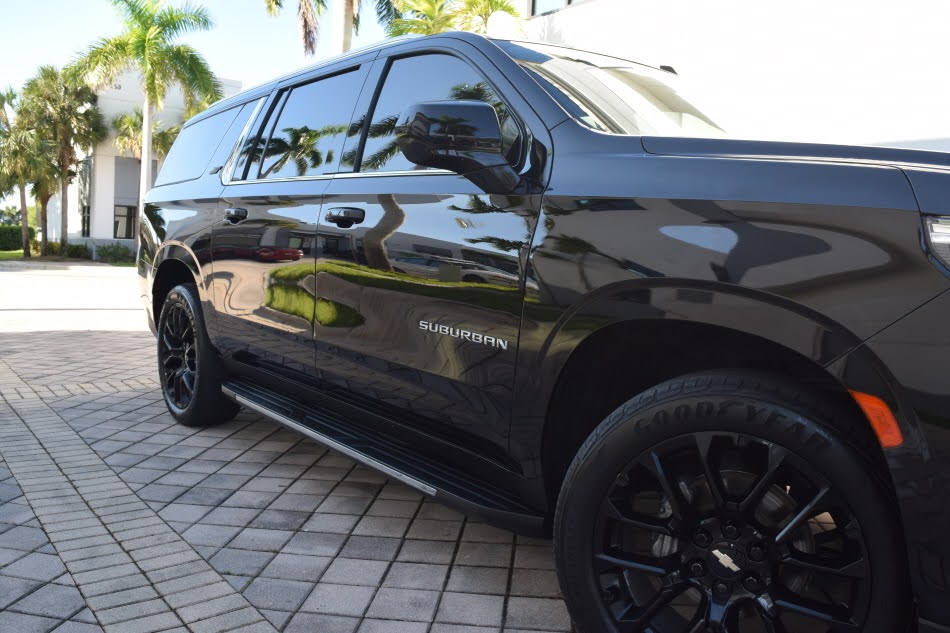 
								Chevrolet Suburban LT Diesel 2023 full									